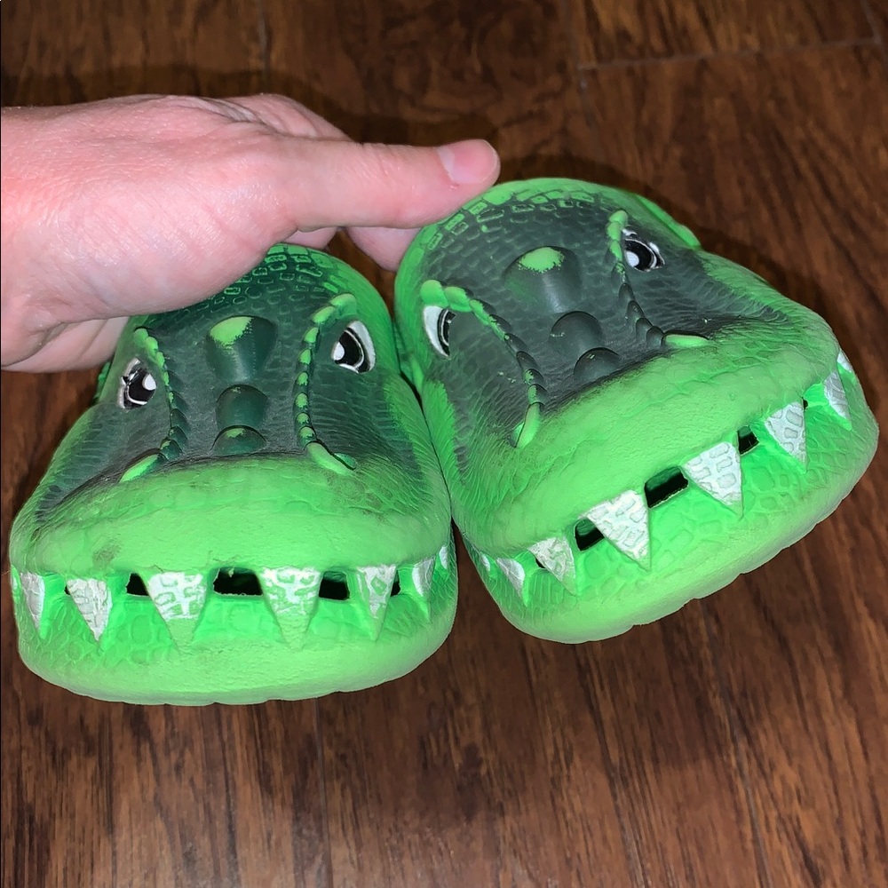 "Croc" clogs - Picture 5 of 5
